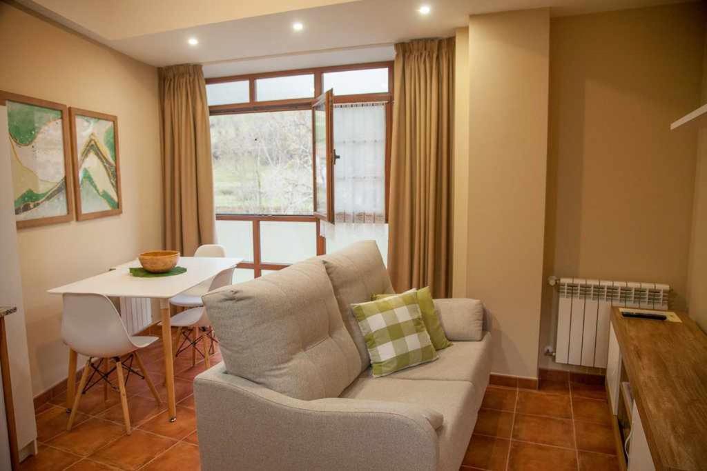 Cumbres De Los Picos Apartamento La Yedra Poo  المظهر الخارجي الصورة
